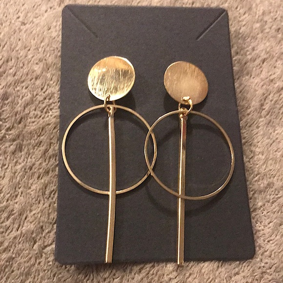 Gold Circle Design Earrings - Picture 2 of 4